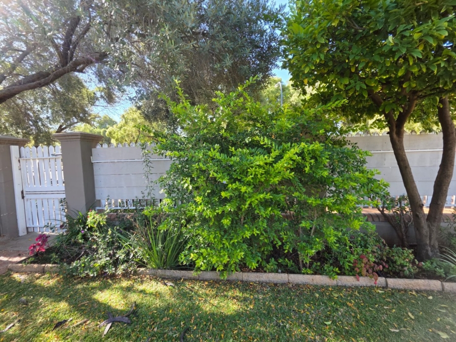 4 Bedroom Property for Sale in Beaconsfield Northern Cape